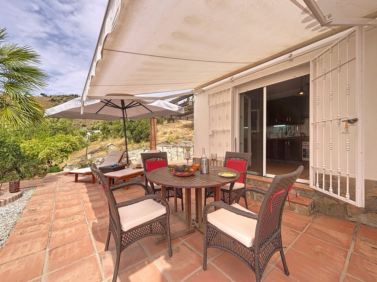 Se vende Villa - Chalet de 3 dormitorios en Costa Del Sol East, Málaga, España