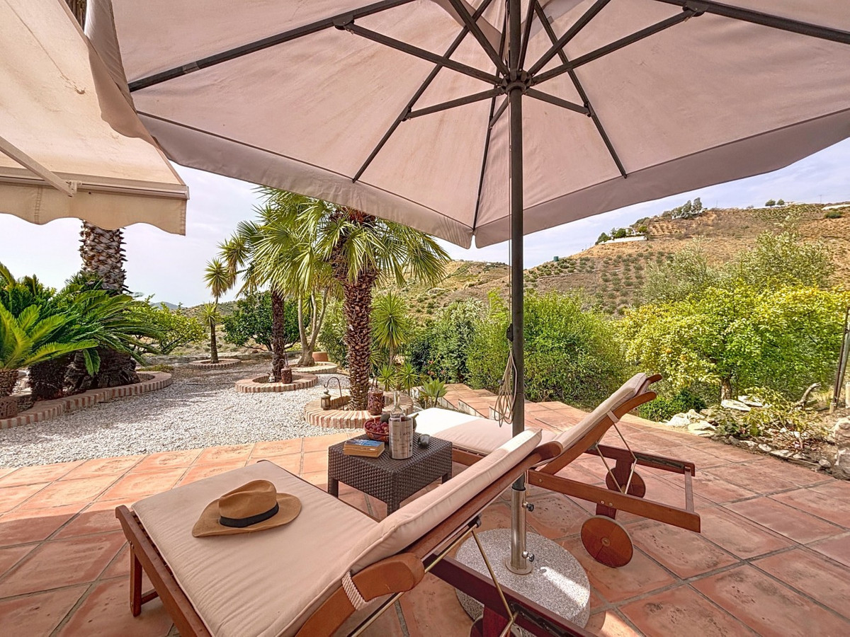 Se vende Villa - Chalet de 3 dormitorios en Costa Del Sol East, Málaga, España