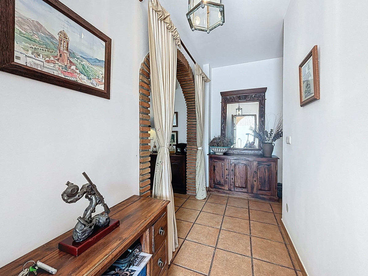 Se vende Villa - Chalet de 3 dormitorios en Costa Del Sol East, Málaga, España