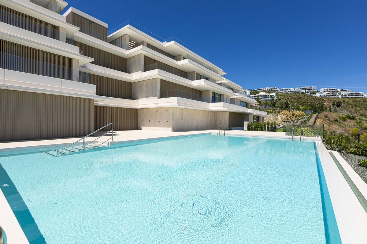 3 Bed Apartment for sale in Benahavís Costa Del Sol, Málaga, Spain