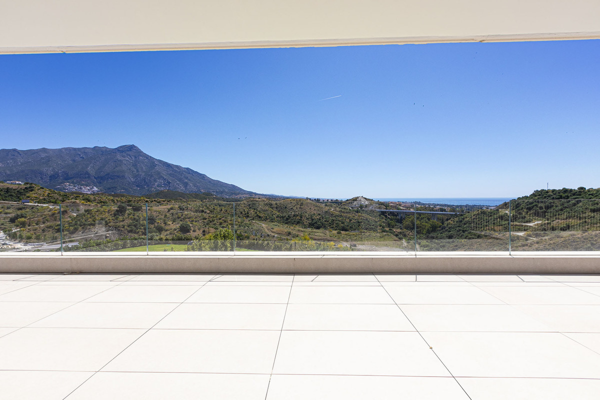 3 Bed Apartment for sale in Benahavís Costa Del Sol, Málaga, Spain