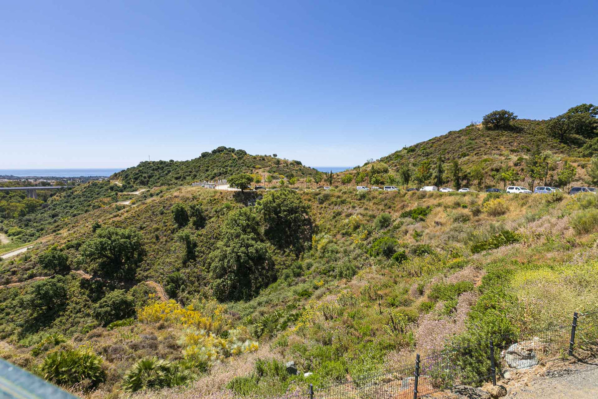 3 Bed Apartment for sale in Benahavís Costa Del Sol, Málaga, Spain