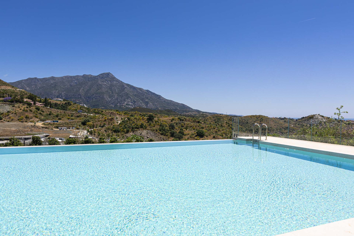 3 Bed Apartment for sale in Benahavís Costa Del Sol, Málaga, Spain