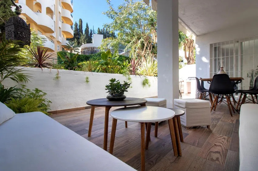 4 Bed Apartment for sale in Nueva Andalucía Costa Del Sol, Málaga, Spain