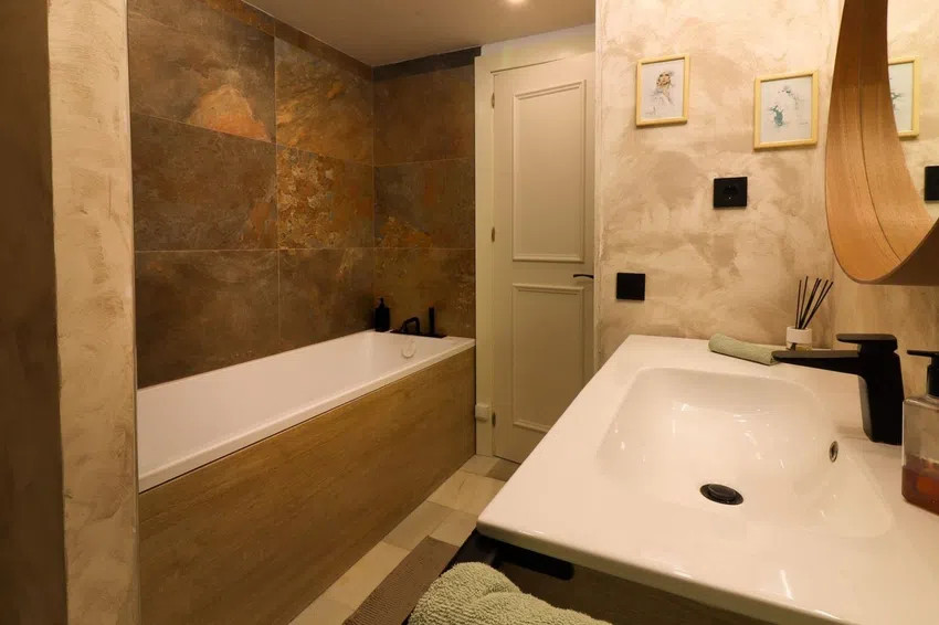 4 Bed Apartment for sale in Nueva Andalucía Costa Del Sol, Málaga, Spain