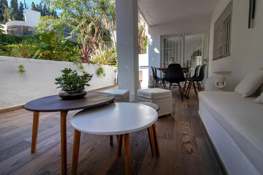 4 Bed Apartment for sale in Nueva Andalucía Costa Del Sol, Málaga, Spain