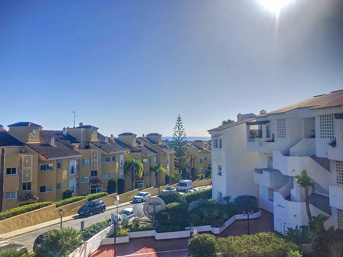 2 Bed Apartment for sale in Bel Air Costa Del Sol, Málaga, Spain