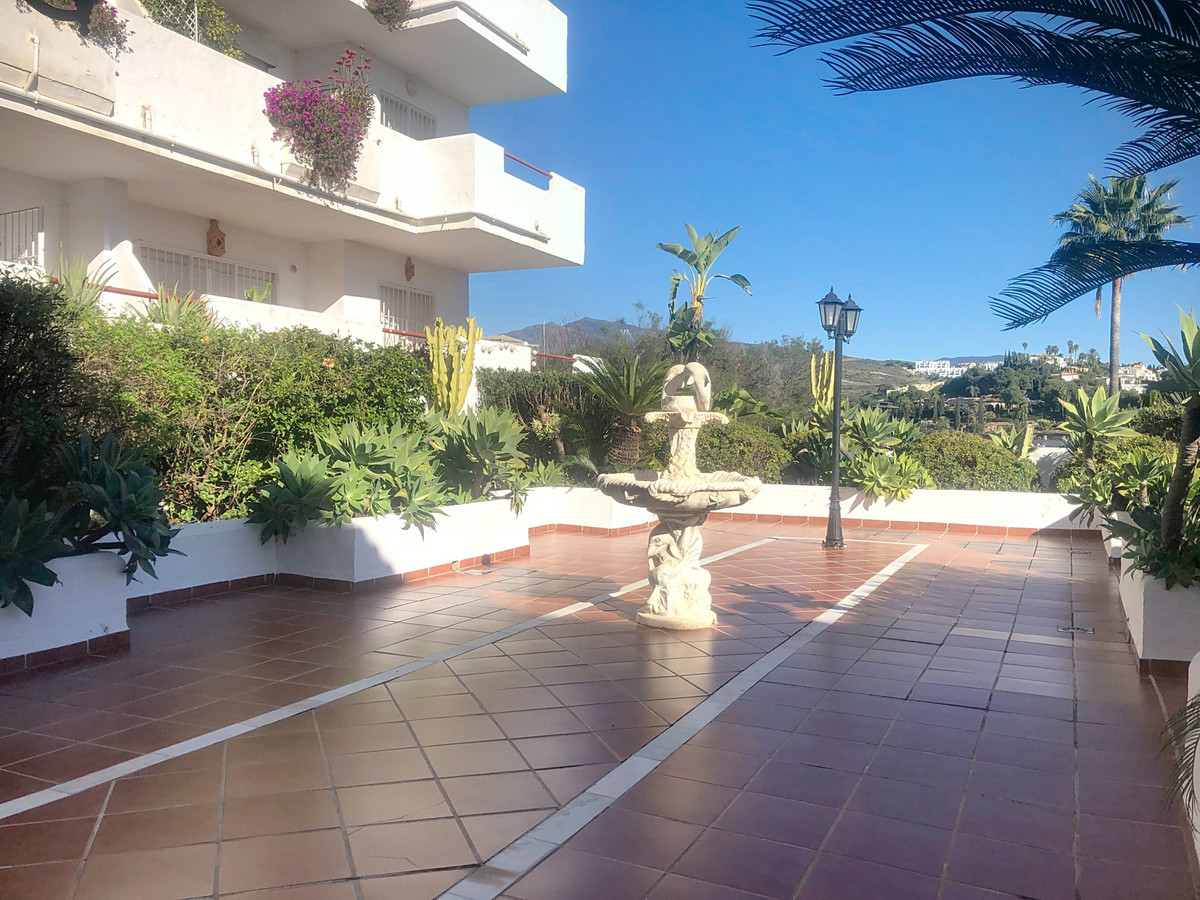 2 Bed Apartment for sale in Bel Air Costa Del Sol, Málaga, Spain