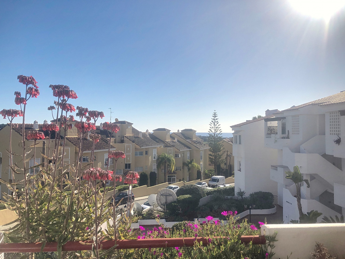 2 Bed Apartment for sale in Bel Air Costa Del Sol, Málaga, Spain