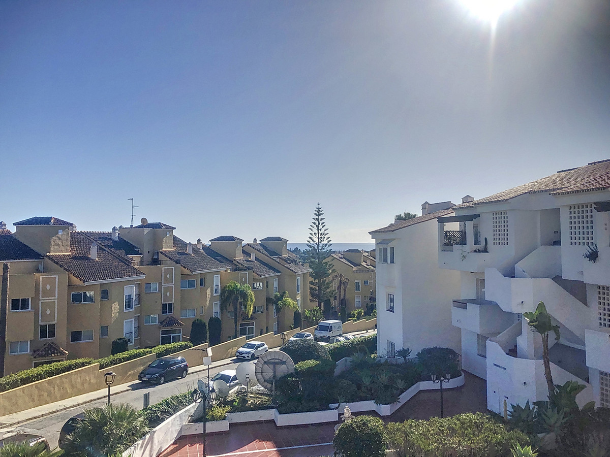 2 Bed Apartment for sale in Bel Air Costa Del Sol, Málaga, Spain