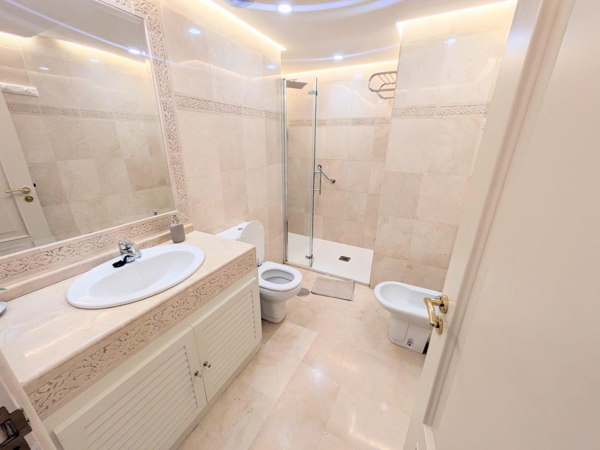 3 Bed Apartment for sale in Benalmadena Costa Del Sol, Málaga, Spain
