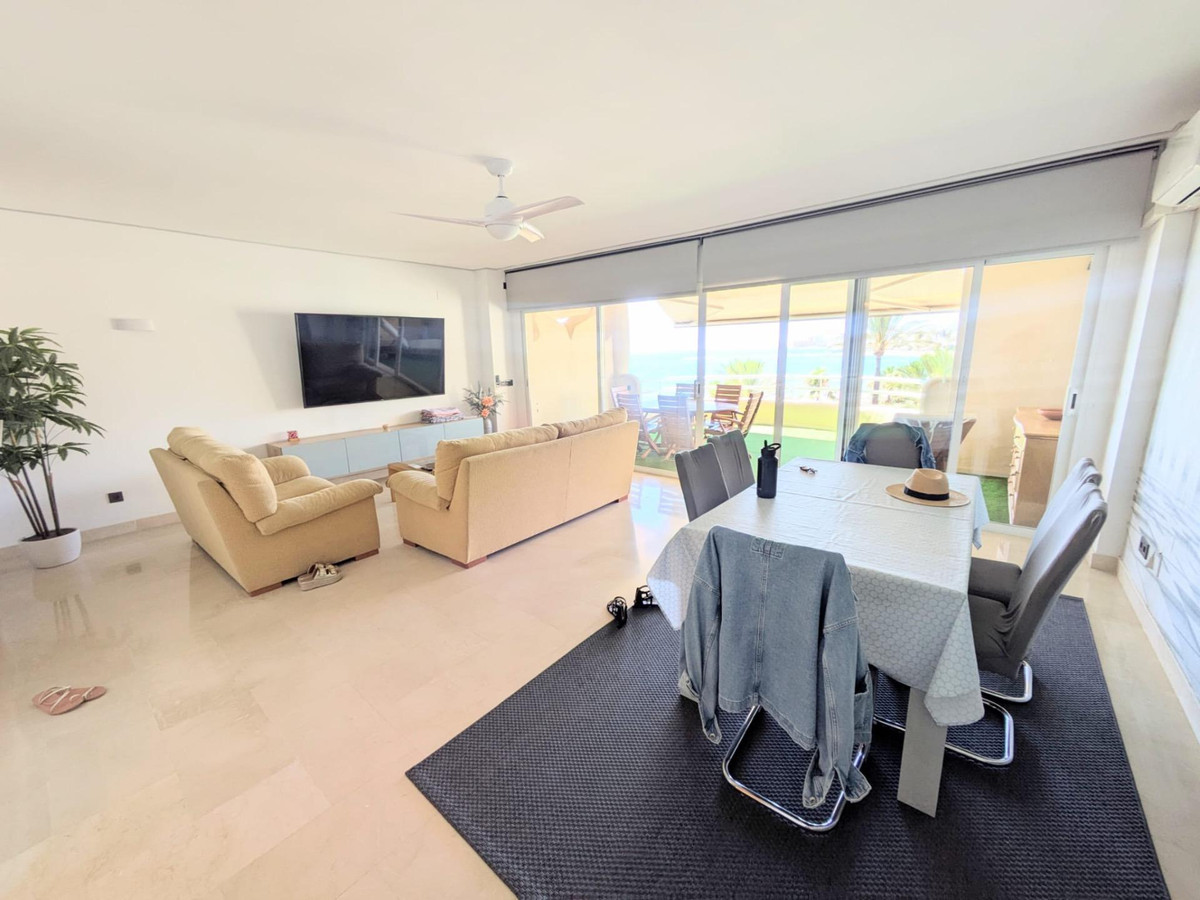3 Bed Apartment for sale in Benalmadena Costa Del Sol, Málaga, Spain