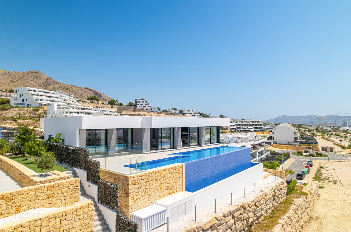 4 Bed Townhouse for sale in Finestrat Costa Blanca, Alicante, Spain