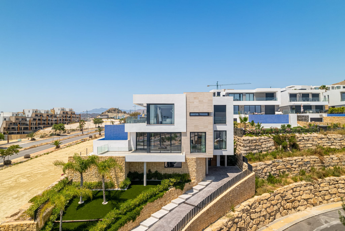 4 Bed Townhouse for sale in Finestrat Costa Blanca, Alicante, Spain