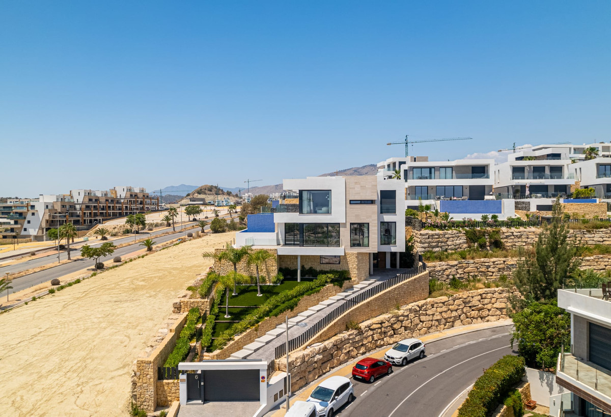 4 Bed Townhouse for sale in Finestrat Costa Blanca, Alicante, Spain