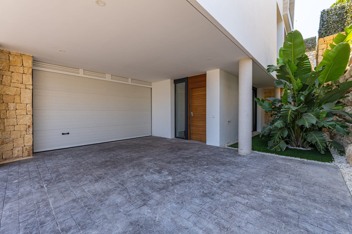 4 Bed Townhouse for sale in Finestrat Costa Blanca, Alicante, Spain