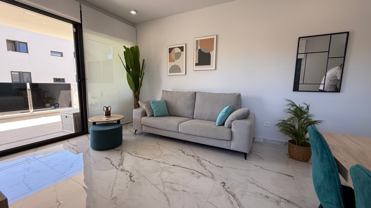 Se vende Apartamento Planta Media de 2 dormitorios en Costa Blanca, Alicante, España