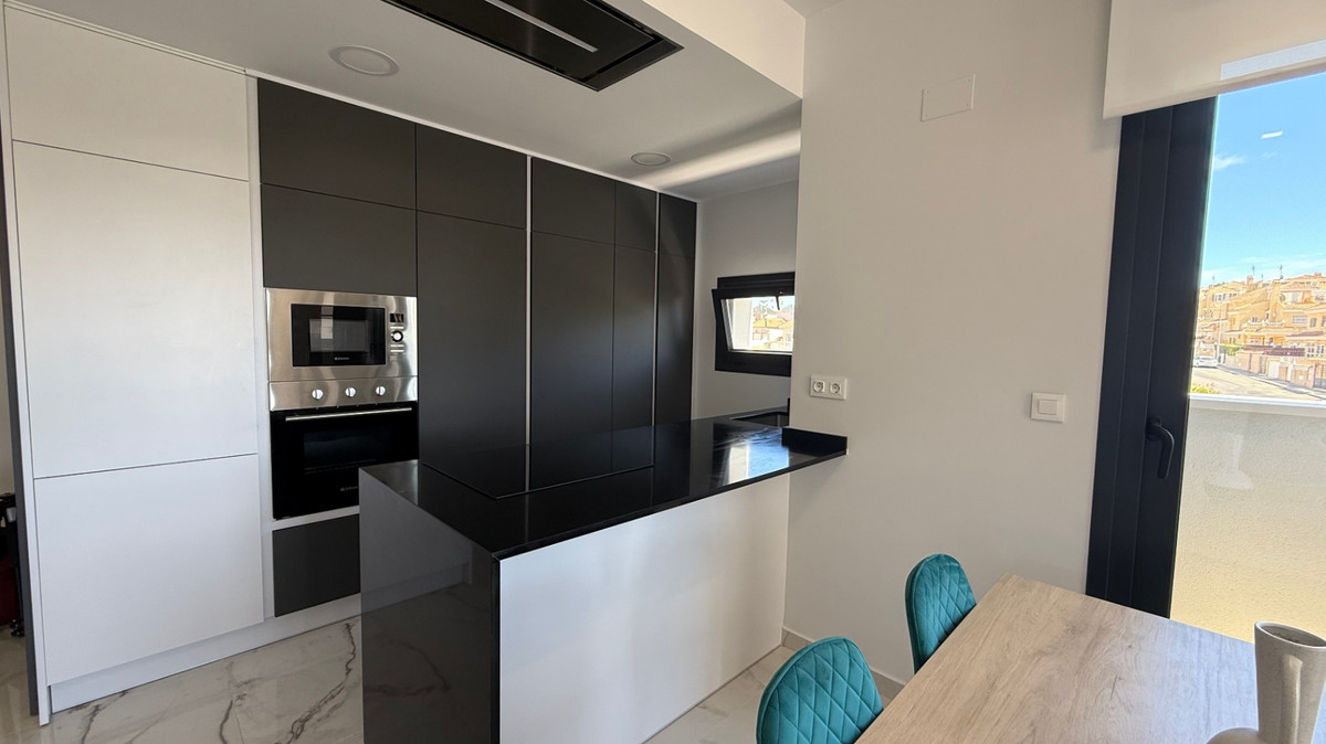 Se vende Apartamento Planta Media de 2 dormitorios en Costa Blanca, Alicante, España