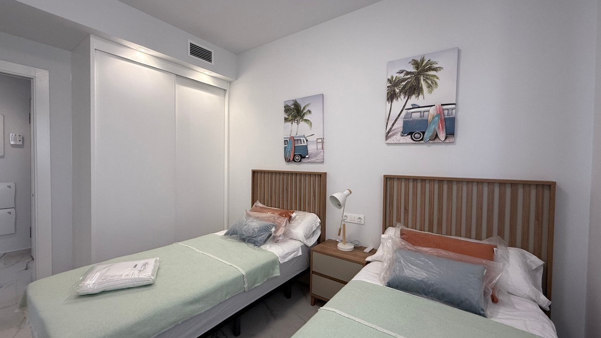 Se vende Apartamento Planta Media de 2 dormitorios en Costa Blanca, Alicante, España