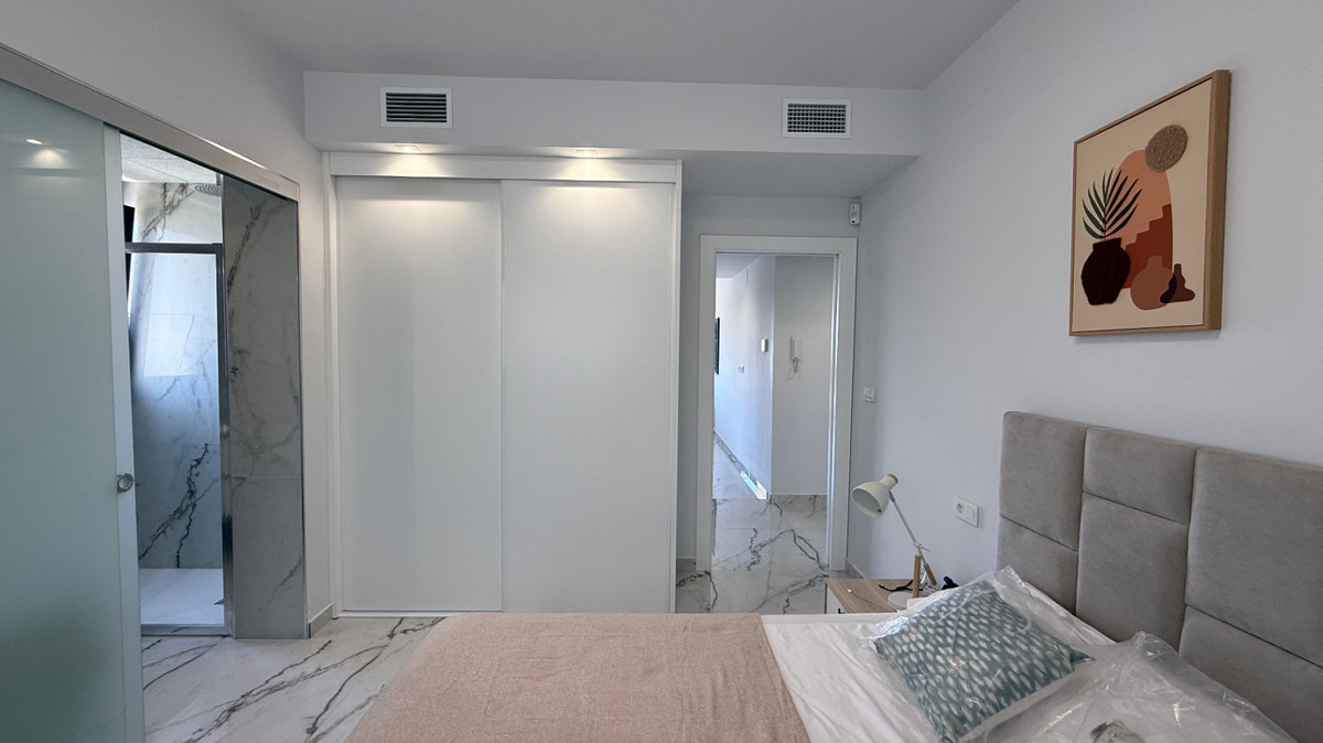 Se vende Apartamento Planta Media de 2 dormitorios en Costa Blanca, Alicante, España