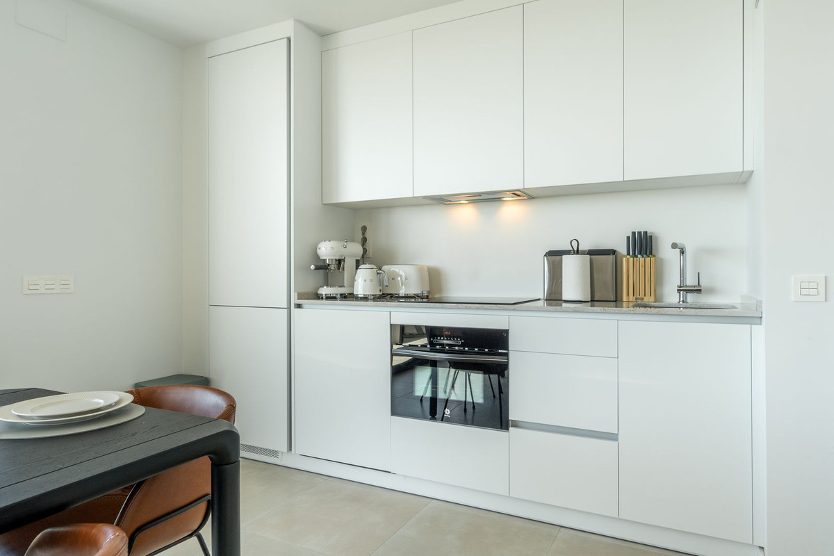 4 Bed Apartment for sale in Higueron Costa Del Sol, Málaga, Spain