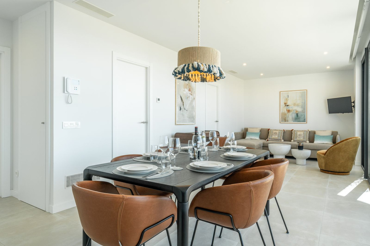 4 Bed Apartment for sale in Higueron Costa Del Sol, Málaga, Spain