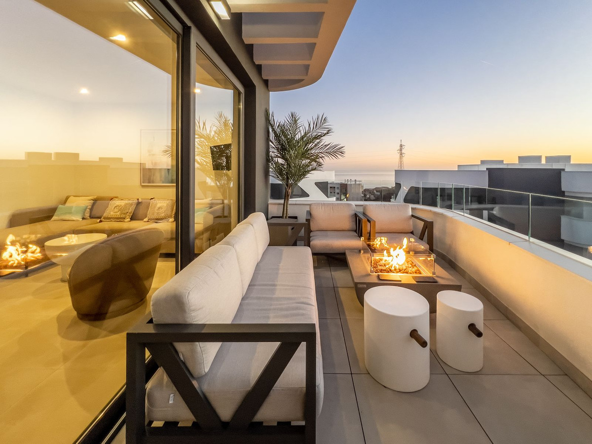 4 Bed Apartment for sale in Higueron Costa Del Sol, Málaga, Spain