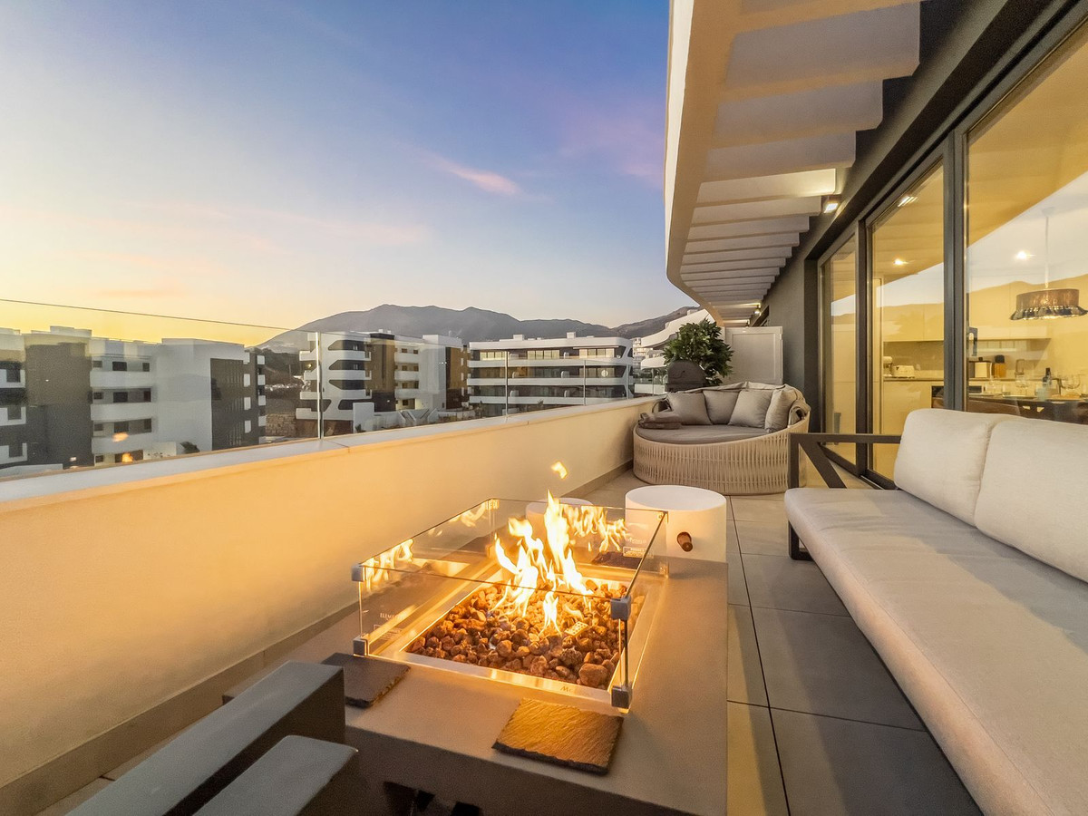 4 Bed Apartment for sale in Higueron Costa Del Sol, Málaga, Spain