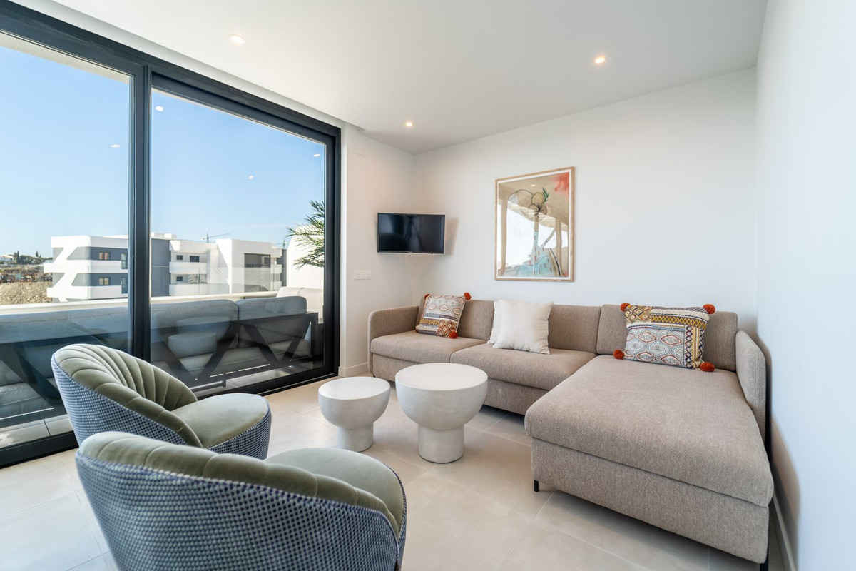 4 Bed Apartment for sale in Higueron Costa Del Sol, Málaga, Spain