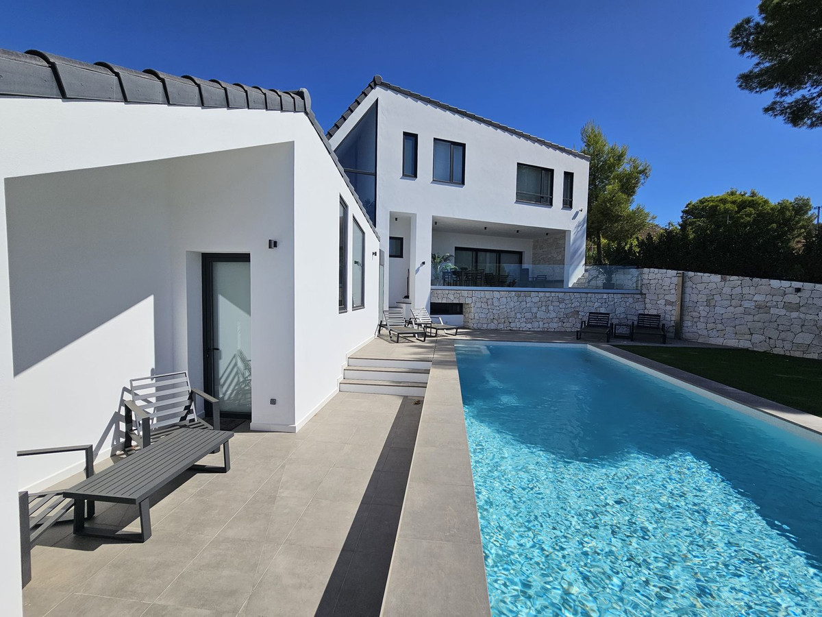 3 Bed Townhouse for sale in Mijas Costa Del Sol, Málaga, Spain
