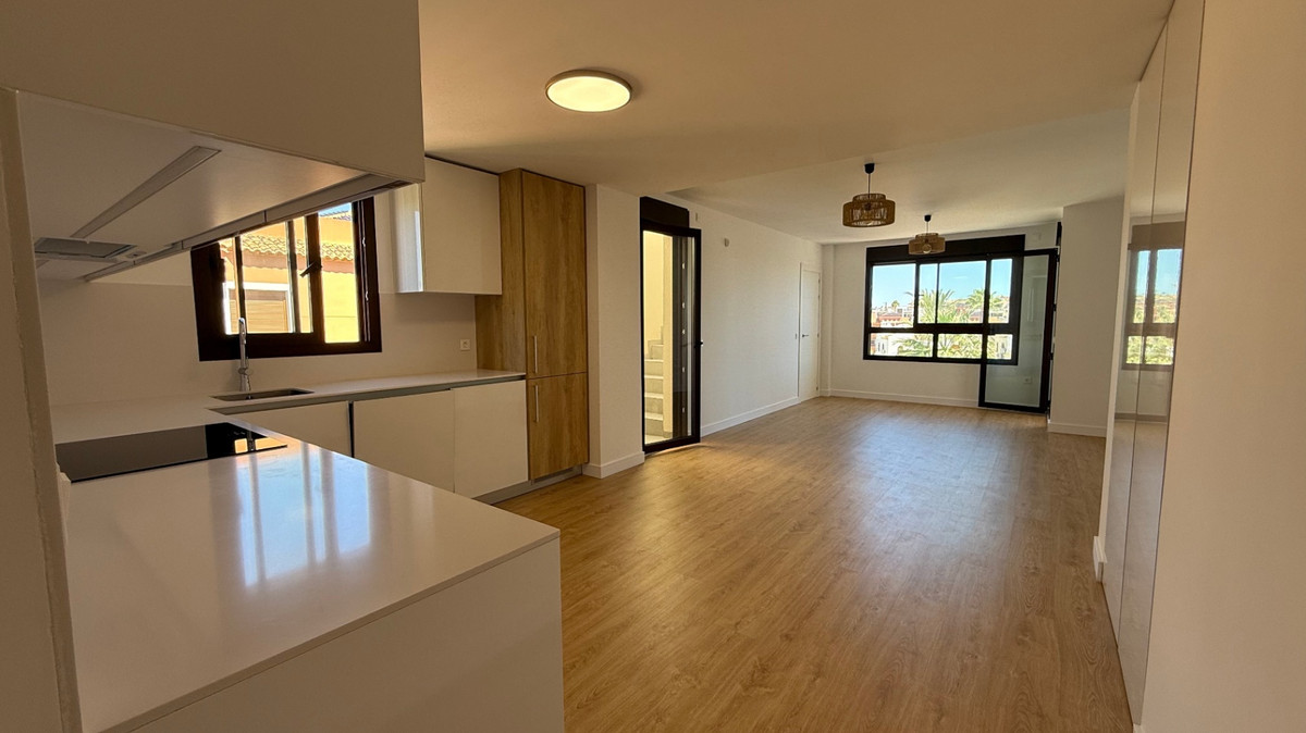 Se vende Ático de 2 dormitorios en Costa Blanca, Alicante, España