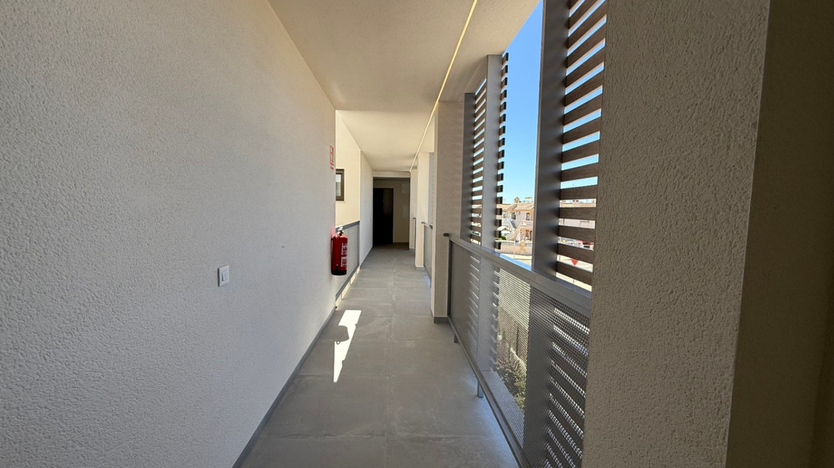 Se vende Ático de 2 dormitorios en Costa Blanca, Alicante, España