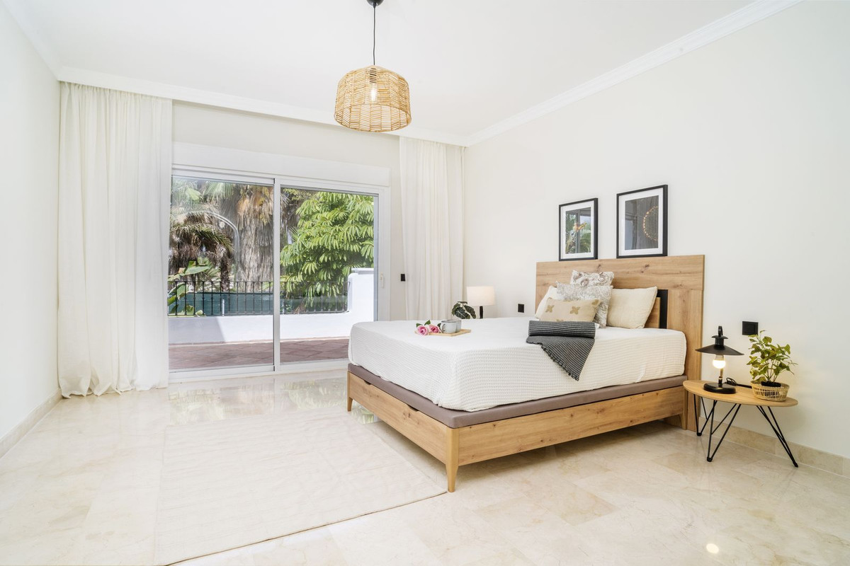 Se vende Apartamento Planta Media de 3 dormitorios en Costa Del Sol, Málaga, España
