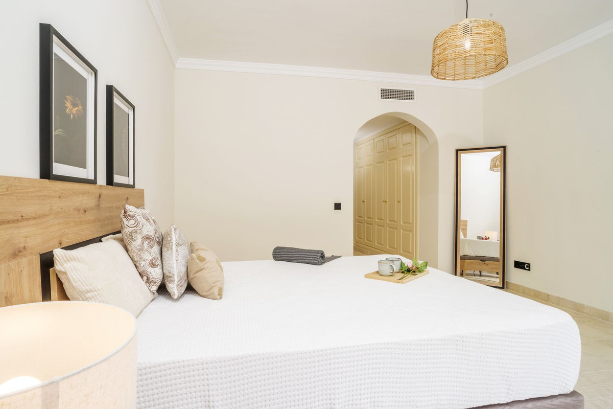 Se vende Apartamento Planta Media de 3 dormitorios en Costa Del Sol, Málaga, España