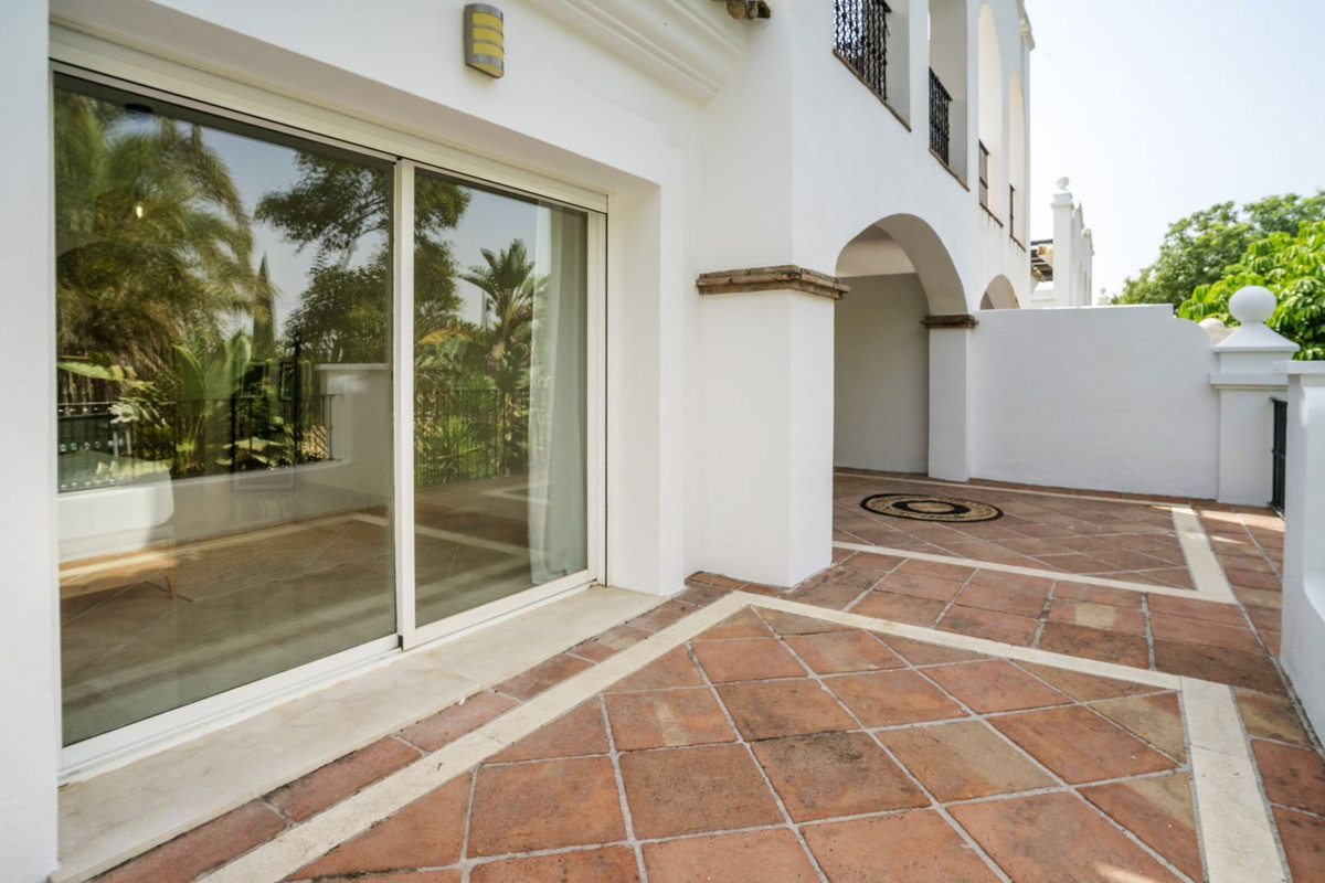 Se vende Apartamento Planta Media de 3 dormitorios en Costa Del Sol, Málaga, España