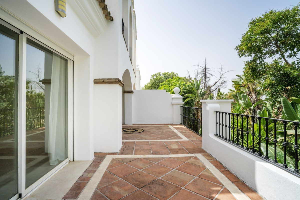 Se vende Apartamento Planta Media de 3 dormitorios en Costa Del Sol, Málaga, España