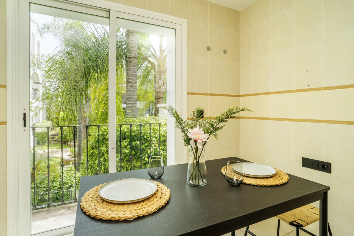 Se vende Apartamento Planta Media de 3 dormitorios en Costa Del Sol, Málaga, España