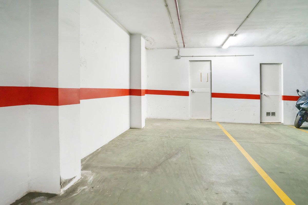 Se vende Apartamento Planta Media de 3 dormitorios en Costa Del Sol, Málaga, España