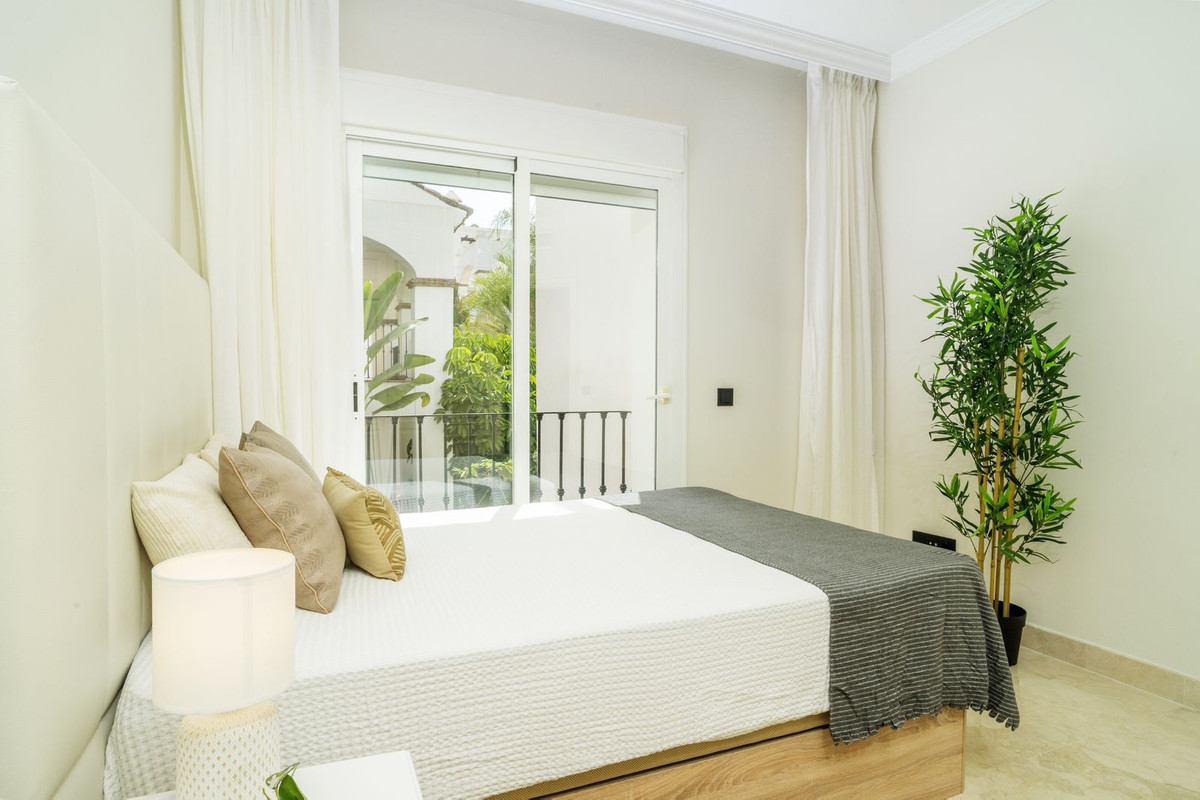 Se vende Apartamento Planta Media de 3 dormitorios en Costa Del Sol, Málaga, España