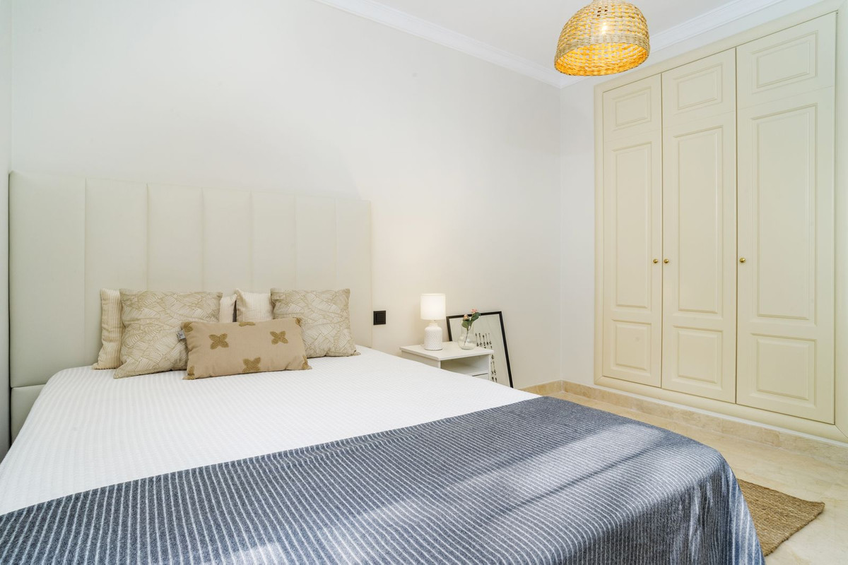 3 Bed Apartment for sale in Marbella Costa Del Sol, Málaga, Spain