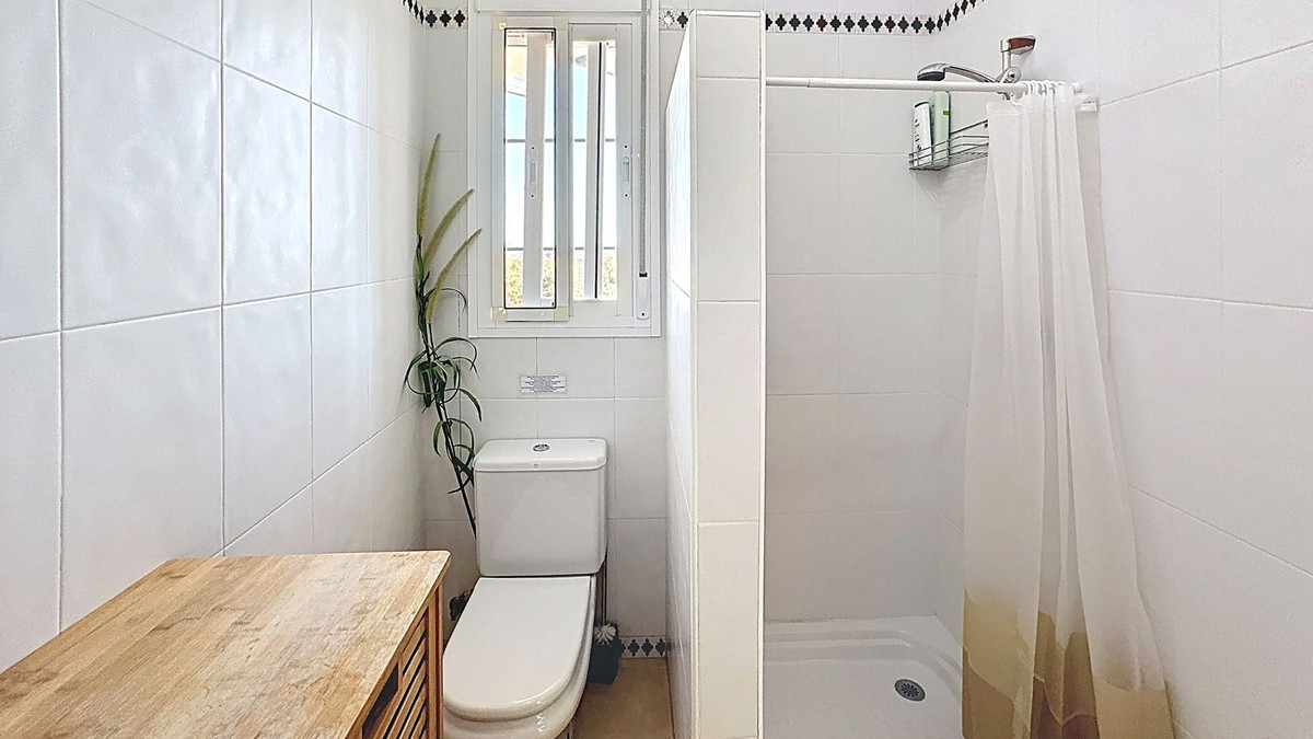 3 Bed Townhouse for sale in Arenas Costa Del Sol East, Málaga, Spain