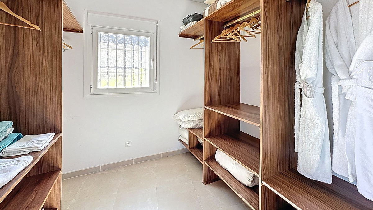 3 Bed Townhouse for sale in Arenas Costa Del Sol East, Málaga, Spain