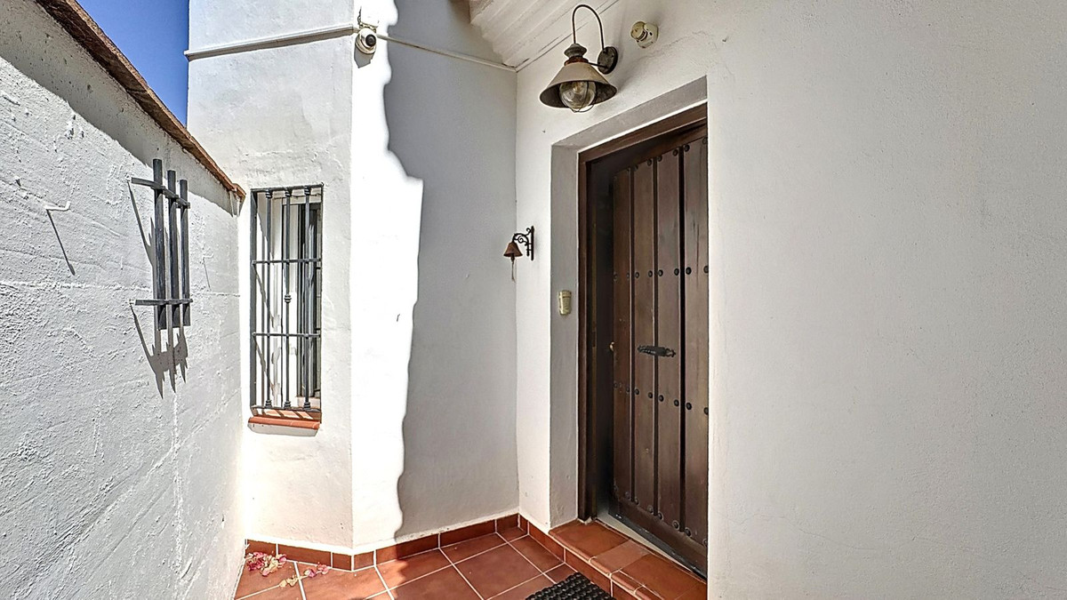 3 Bed Townhouse for sale in Arenas Costa Del Sol East, Málaga, Spain