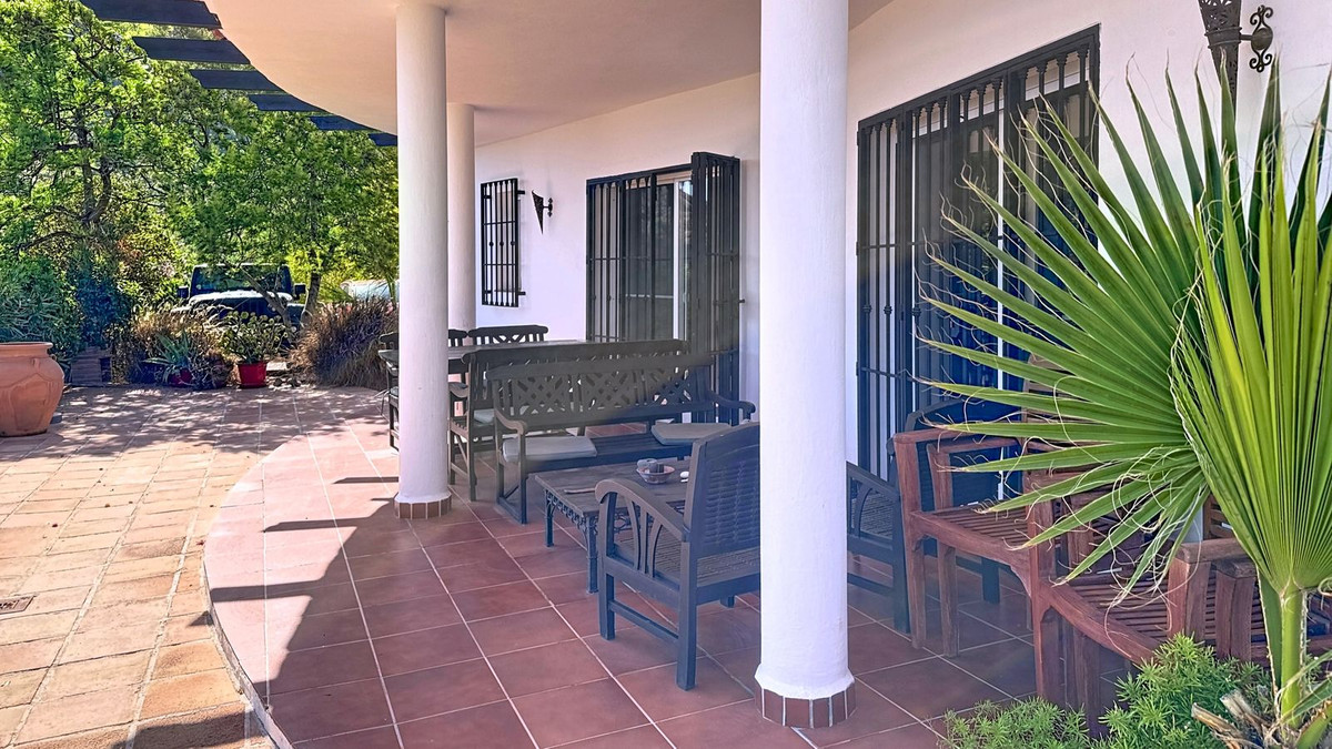 3 Bed Townhouse for sale in Arenas Costa Del Sol East, Málaga, Spain