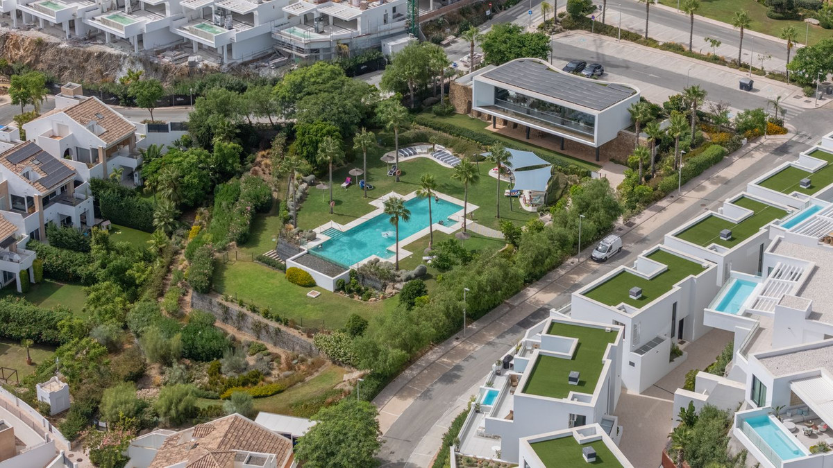 4 Bed Townhouse for sale in Torremuelle Costa Del Sol, Málaga, Spain