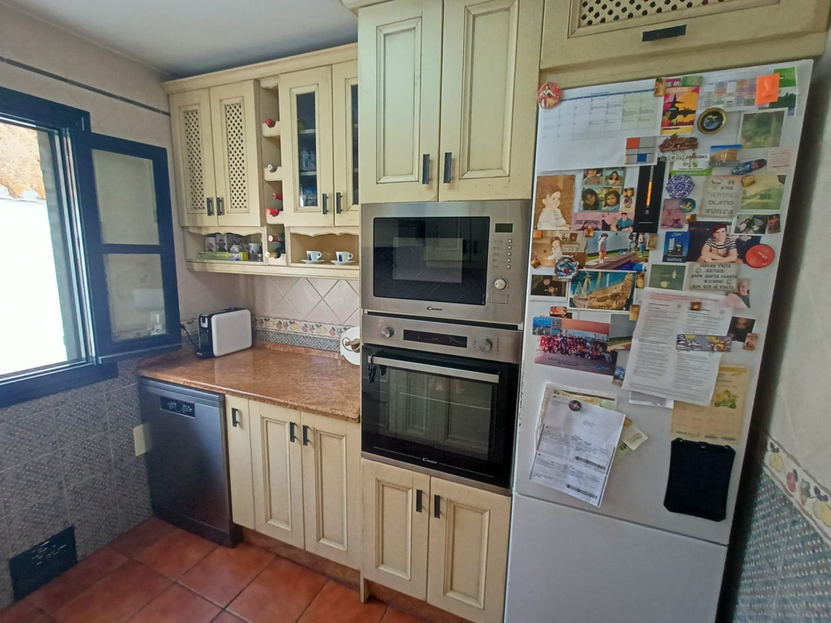 Se vende Pareada de 3 dormitorios en Costa Del Sol, Cadiz, España