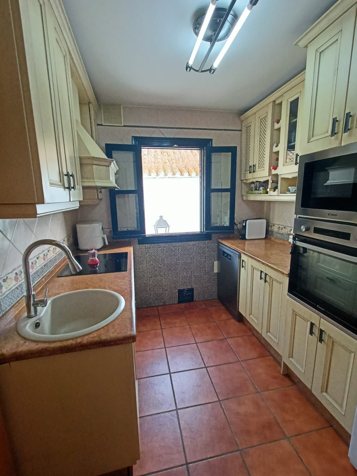 Se vende Pareada de 3 dormitorios en Costa Del Sol, Cadiz, España