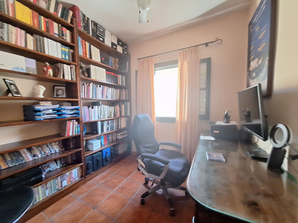 Se vende Pareada de 3 dormitorios en Costa Del Sol, Cadiz, España