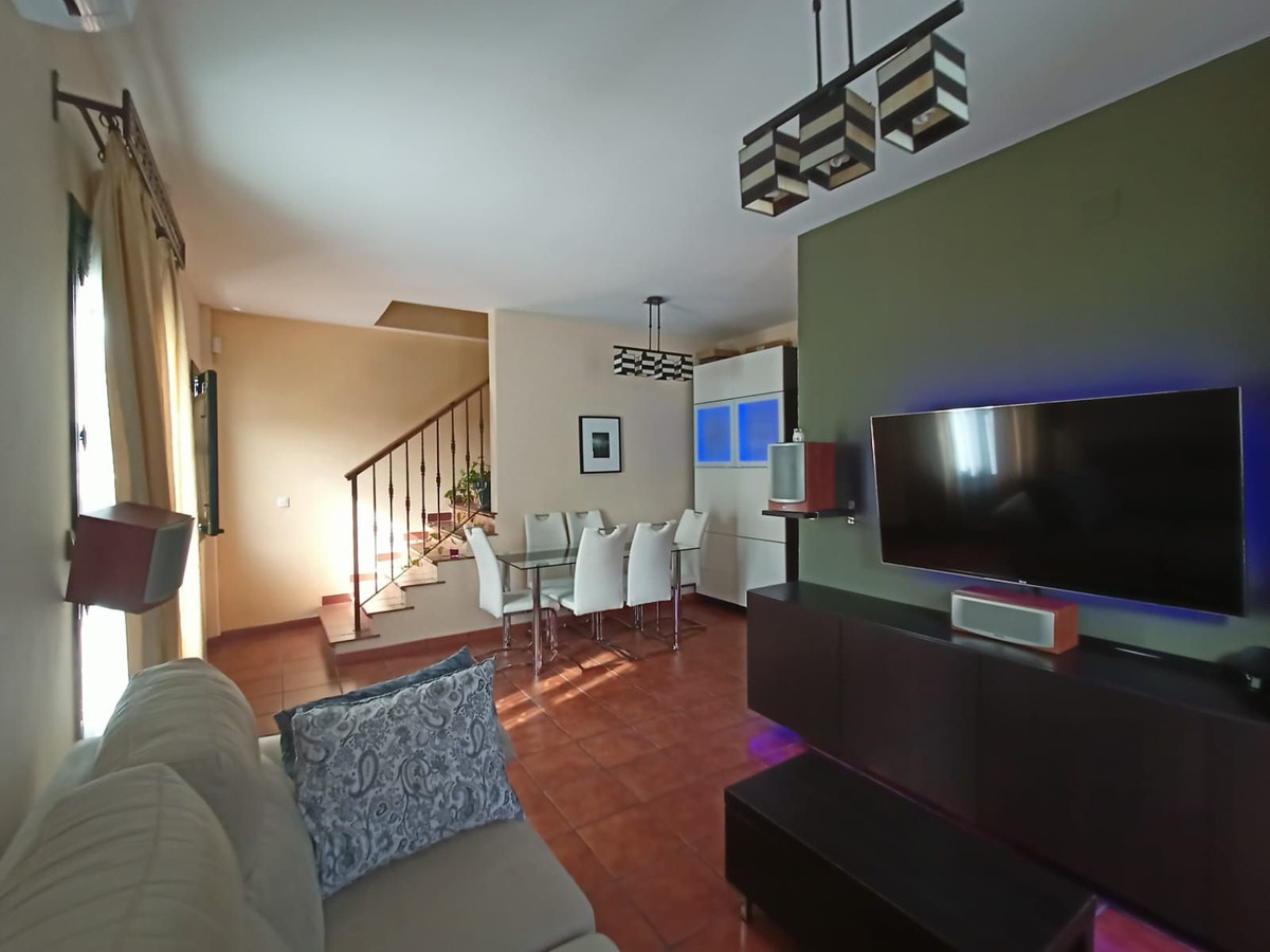 Se vende Pareada de 3 dormitorios en Costa Del Sol, Cadiz, España
