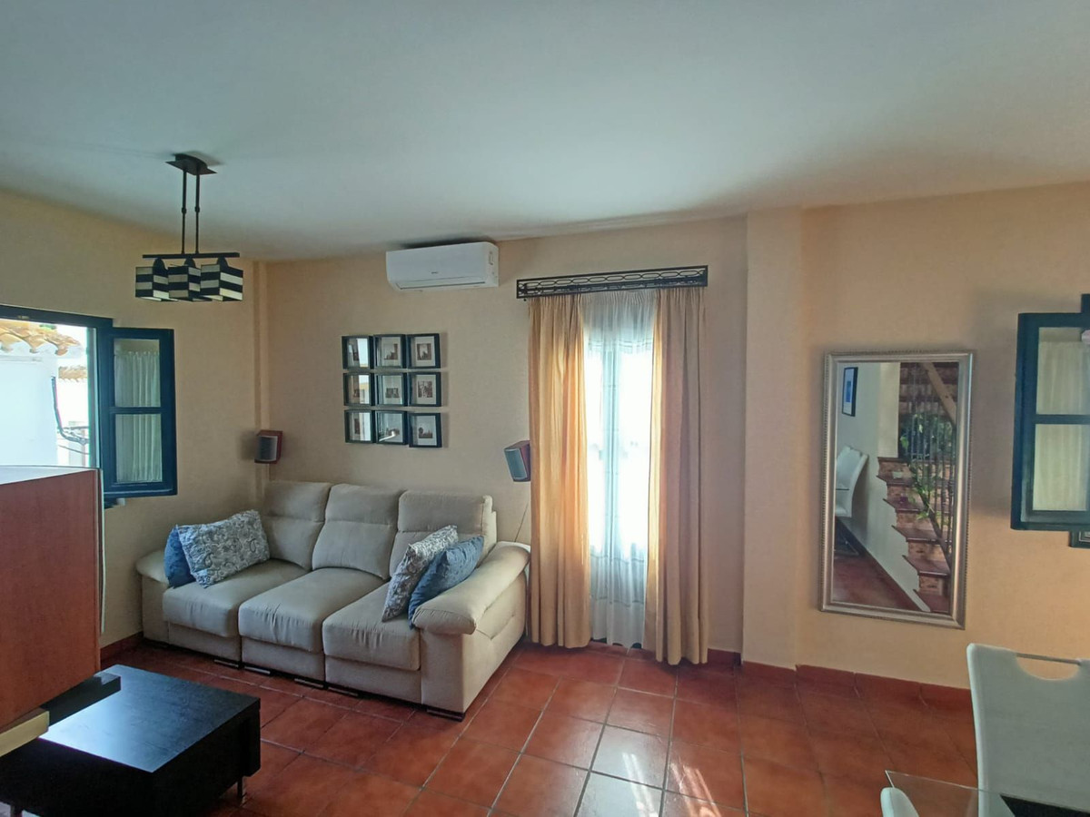Se vende Pareada de 3 dormitorios en Costa Del Sol, Cadiz, España